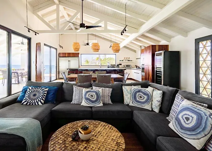 Villa Beachfront Cliff 300 Degrees Ocean Views, Pool And Jacuzzi *