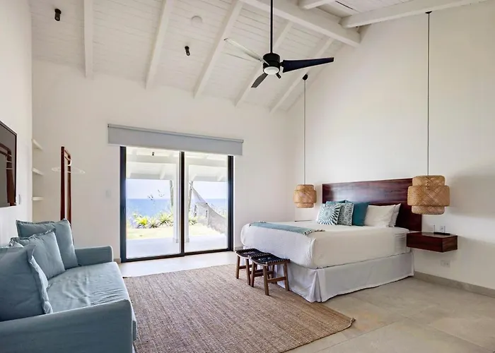 Beachfront Cliff 300 Degrees Ocean Views, Pool And Jacuzzi * Playa Flamingo