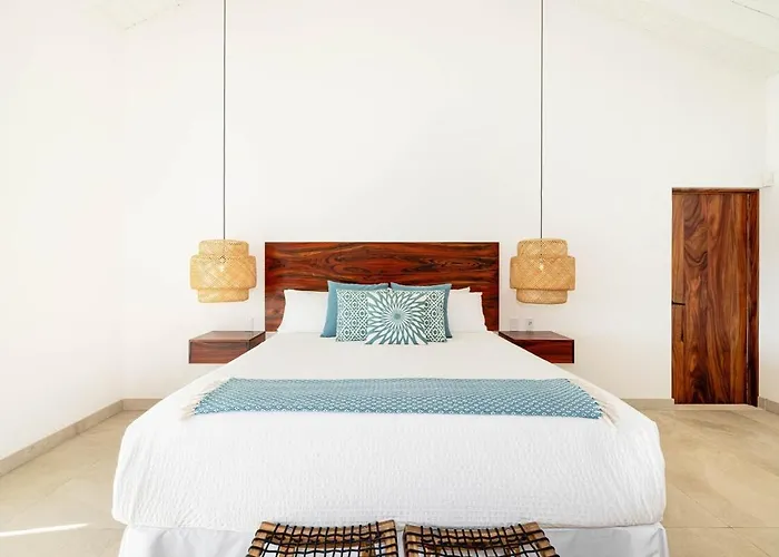 Villa Beachfront Cliff 300 Degrees Ocean Views, Pool And Jacuzzi Playa Flamingo