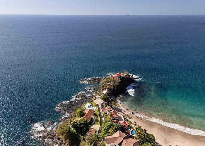 Beachfront Cliff 300 Degrees Ocean Views, Pool And Jacuzzi