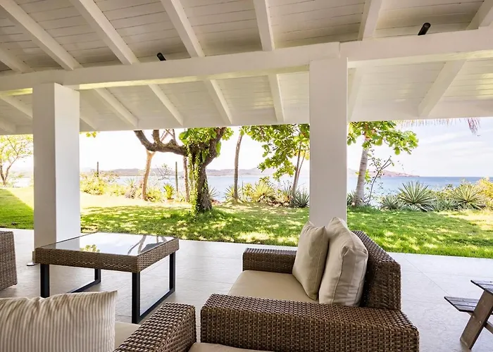 Villa Beachfront Cliff 300 Degrees Ocean Views, Pool And Jacuzzi
