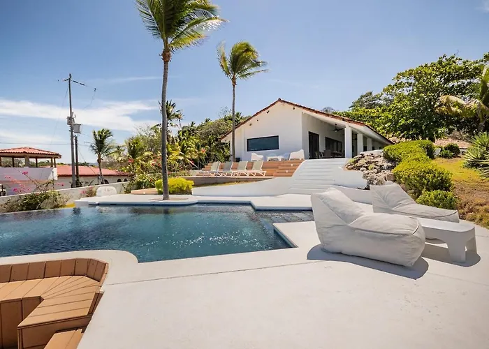 Beachfront Cliff 300 Degrees Ocean Views, Pool And Jacuzzi Villa Playa Flamingo