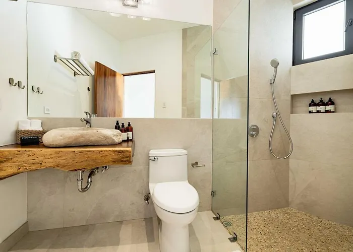 Villa Beachfront Cliff 300 Degrees Ocean Views, Pool And Jacuzzi *